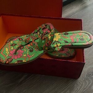 Tory Burch sandals and matching large tote